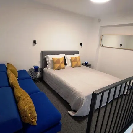 Kaunasinn Loft Apartamento *